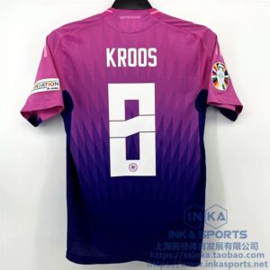 adidas 2024德国客场球员版球衣 IP8166 — 商品实拍1