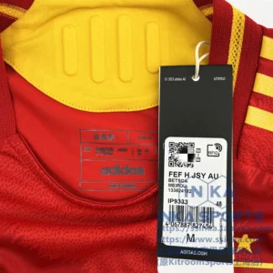 adidas 2024西班牙主场球员版球衣 IP9333（净球衣） — 商品实拍3