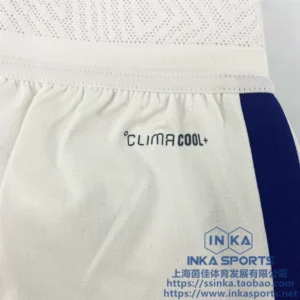 adidas 2026日本主场球员版球裤 JM8455 — 商品实拍4
