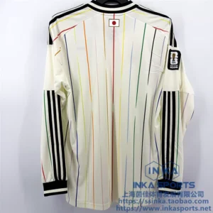 adidas 2026日本客场长袖球迷版球衣 JZ9697 — 商品实拍2